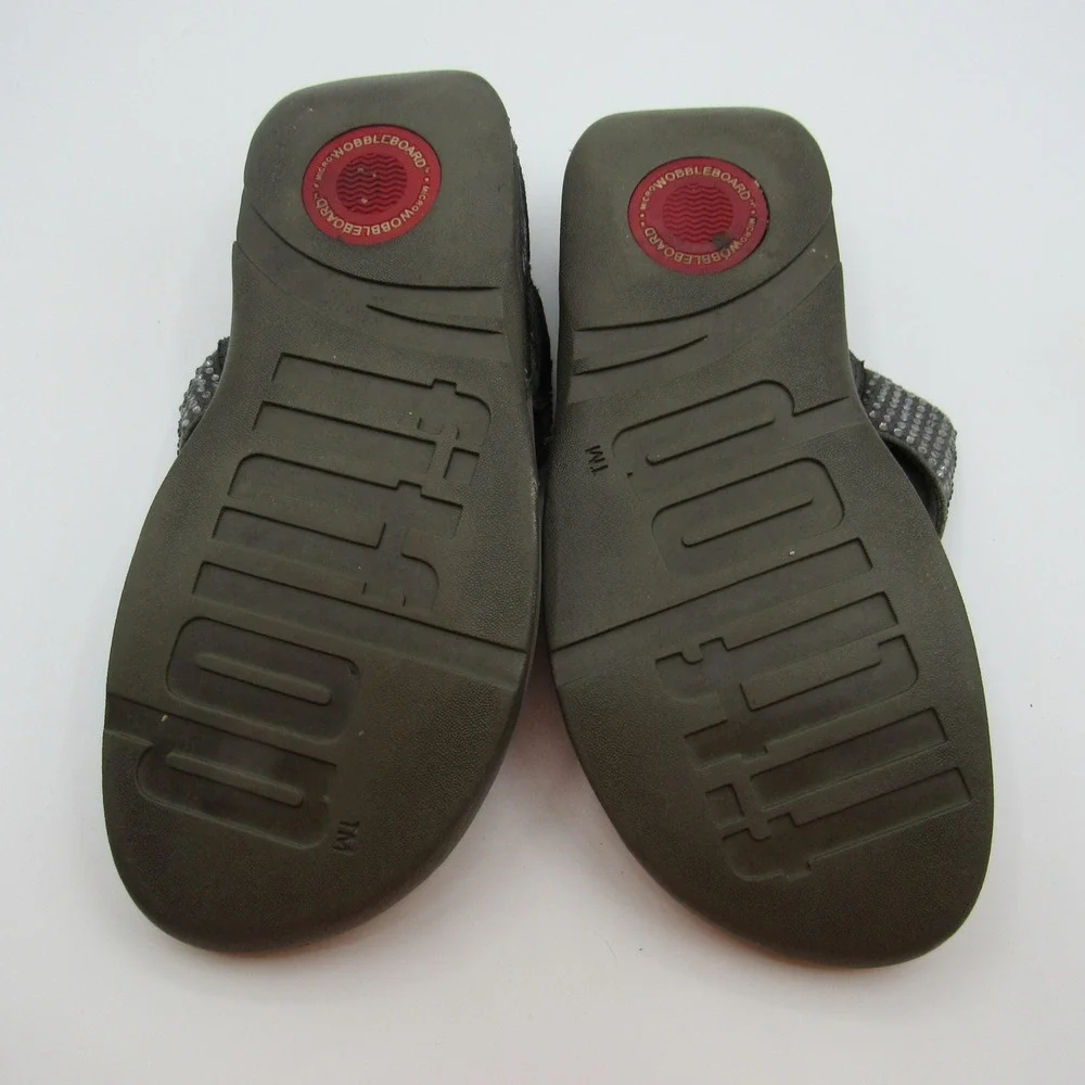 FitFlop Thong Sandals Women Size‎ 8 Grey Rhinestone Microwobbleboard Flip Flop